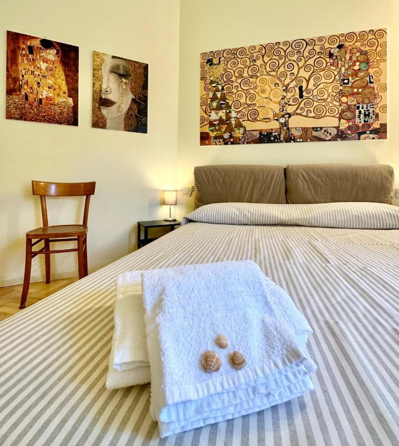 Hostdomus - Casa Corallo Alassio Buitenkant foto