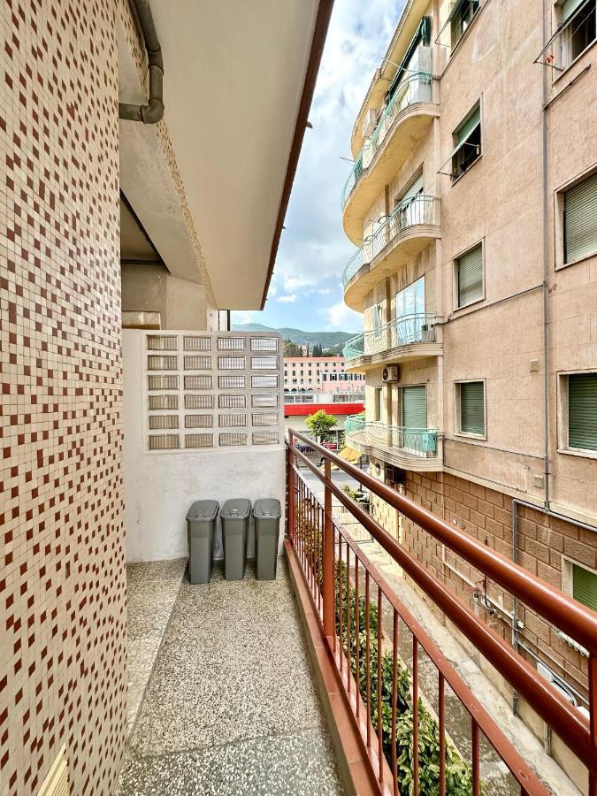 Hostdomus - Casa Corallo Alassio Buitenkant foto